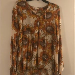 UMGEE BOUTIQUE SUNFLOWER BLOUSE